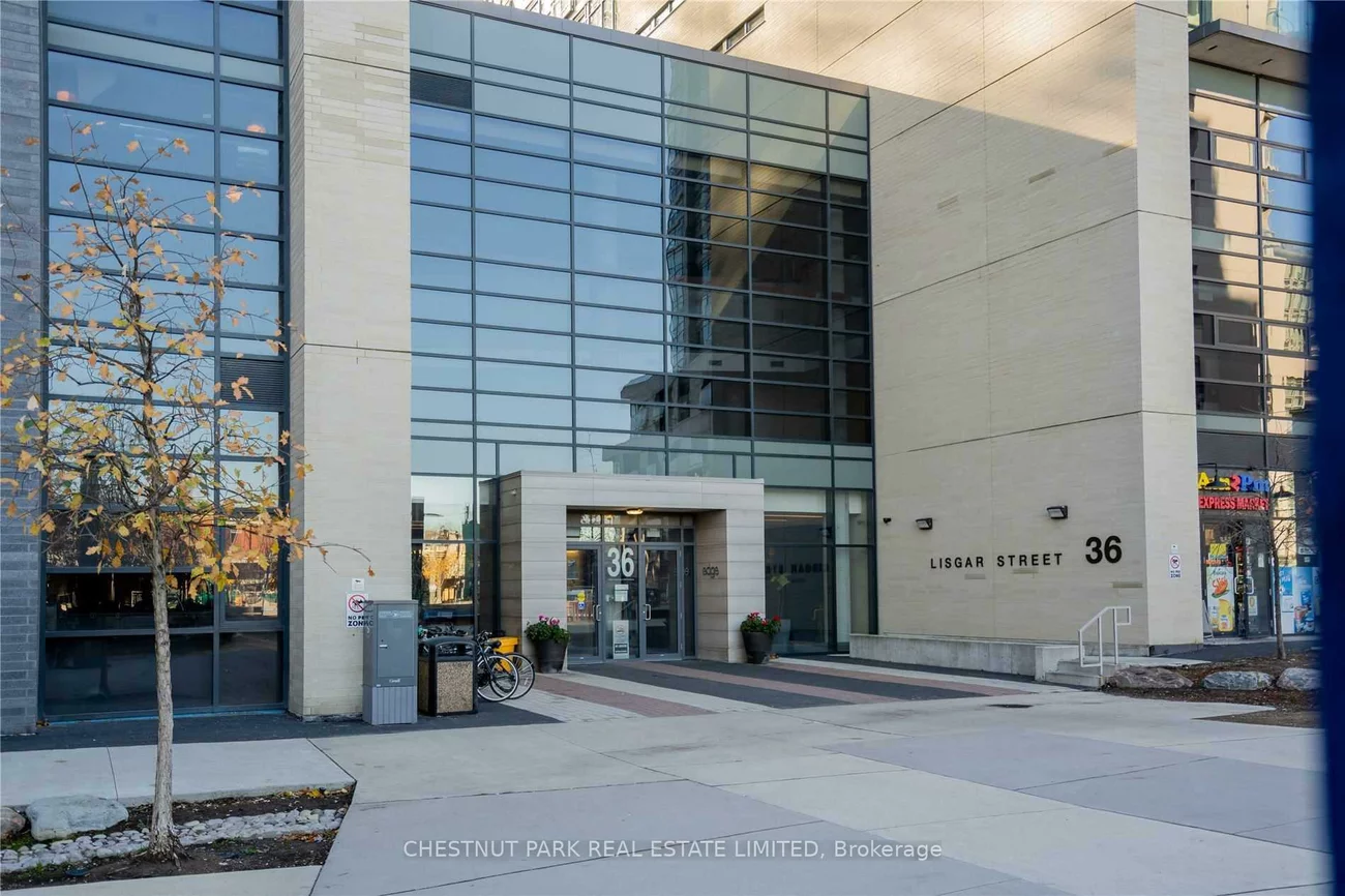 36, Lisgar, Little Portugal, Toronto