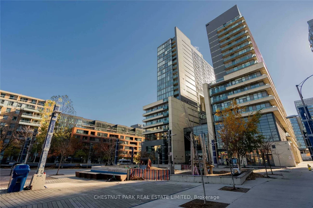 36, Lisgar, Little Portugal, Toronto