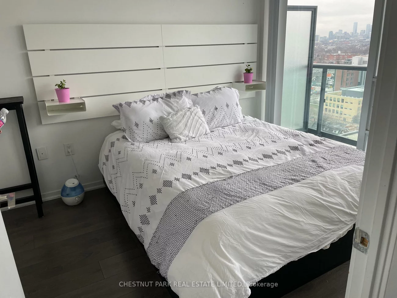 36, Lisgar, Little Portugal, Toronto