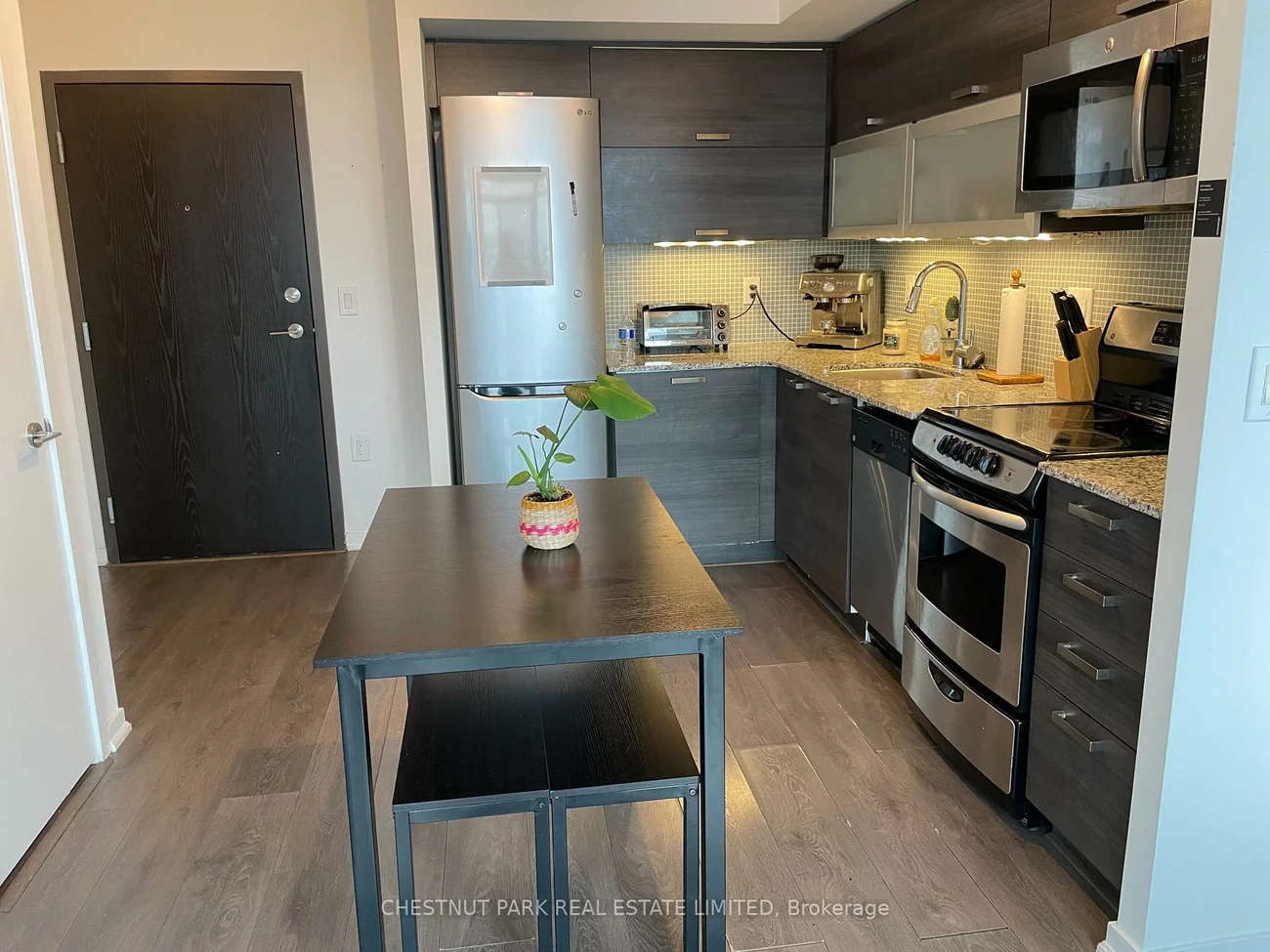 36, Lisgar, Little Portugal, Toronto