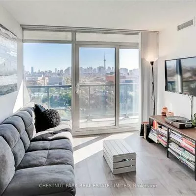 36, Lisgar, Little Portugal, Toronto