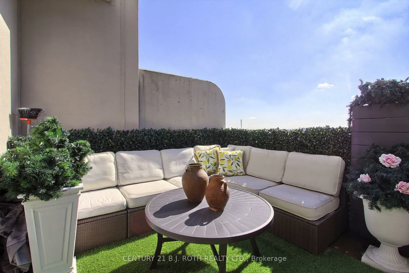 18, Concorde, Banbury-Don Mills, Toronto