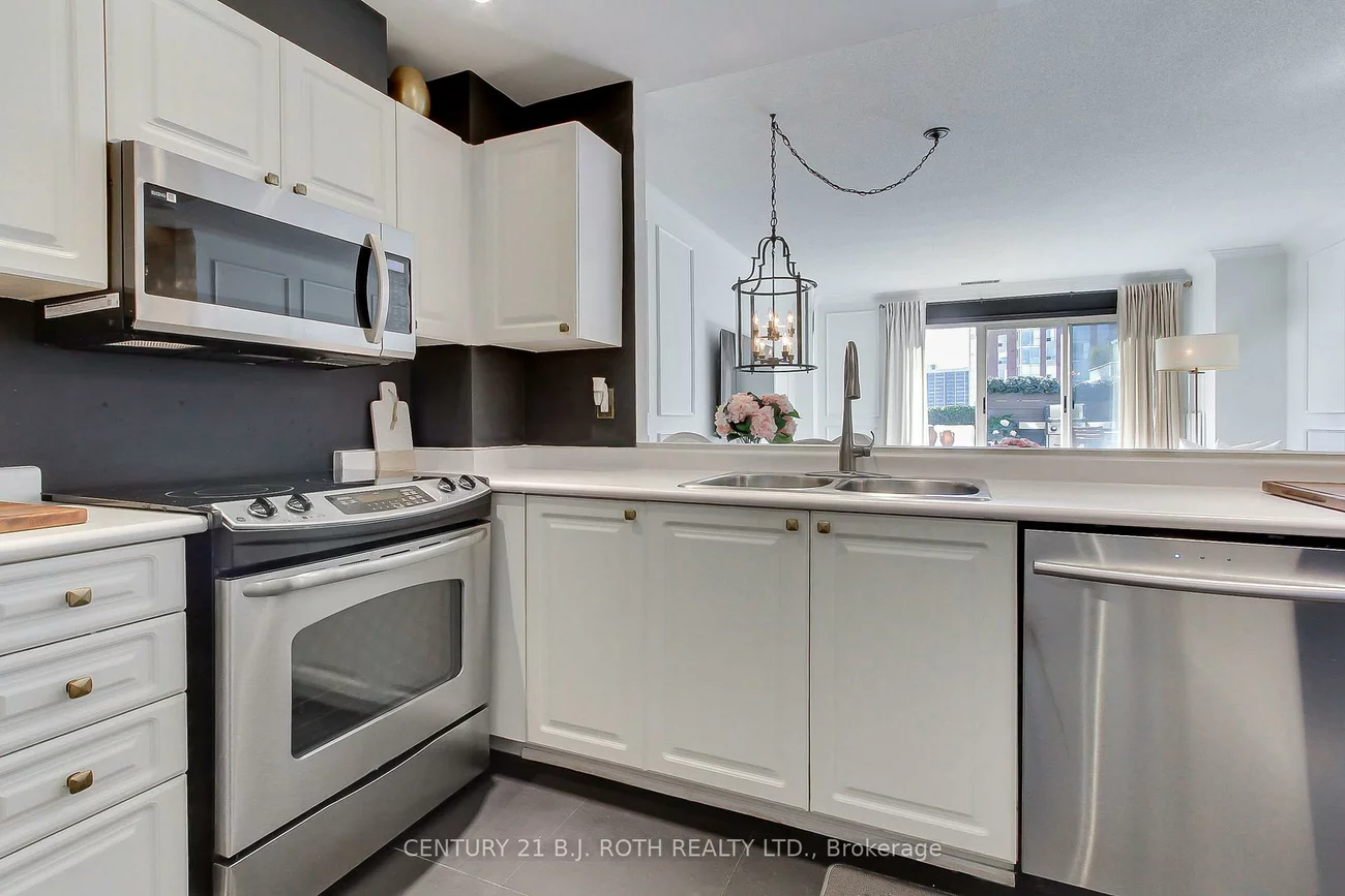 18, Concorde, Banbury-Don Mills, Toronto