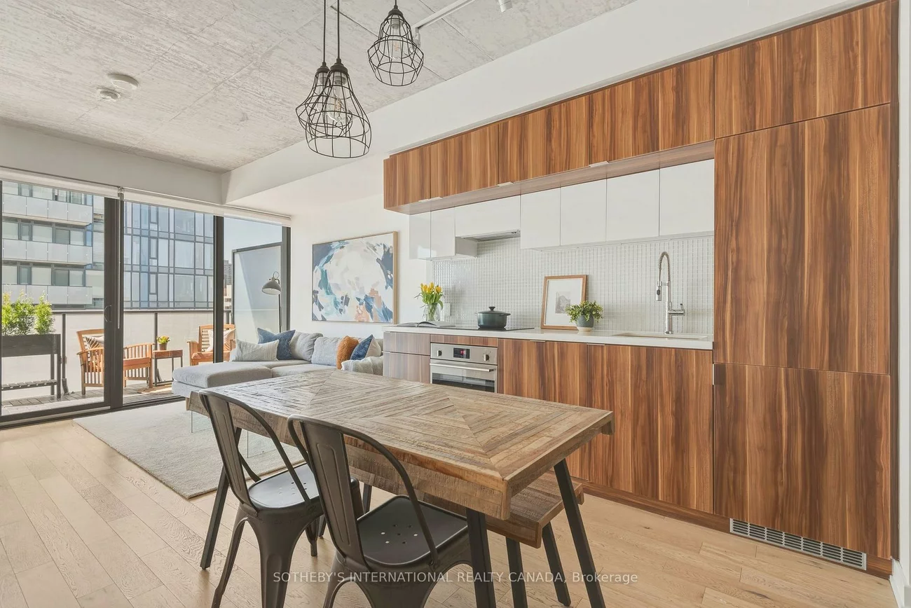 185, Roehampton, Mount Pleasant West, Toronto