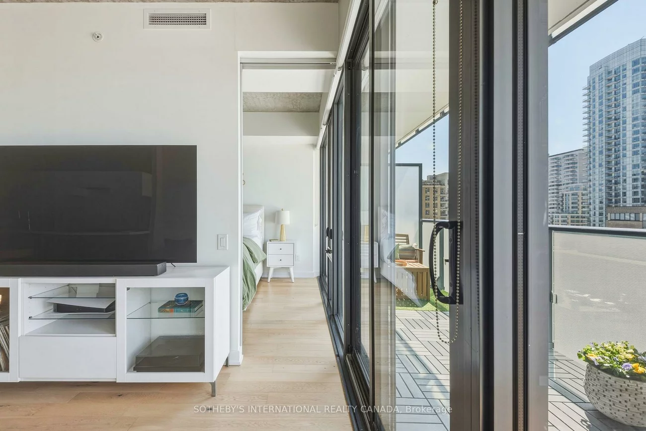 185, Roehampton, Mount Pleasant West, Toronto