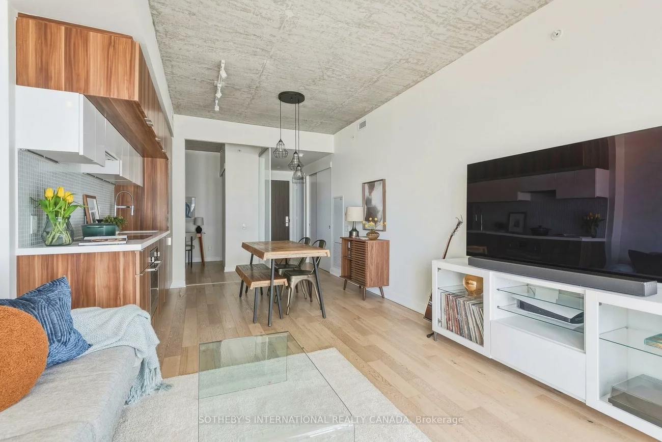 185, Roehampton, Mount Pleasant West, Toronto