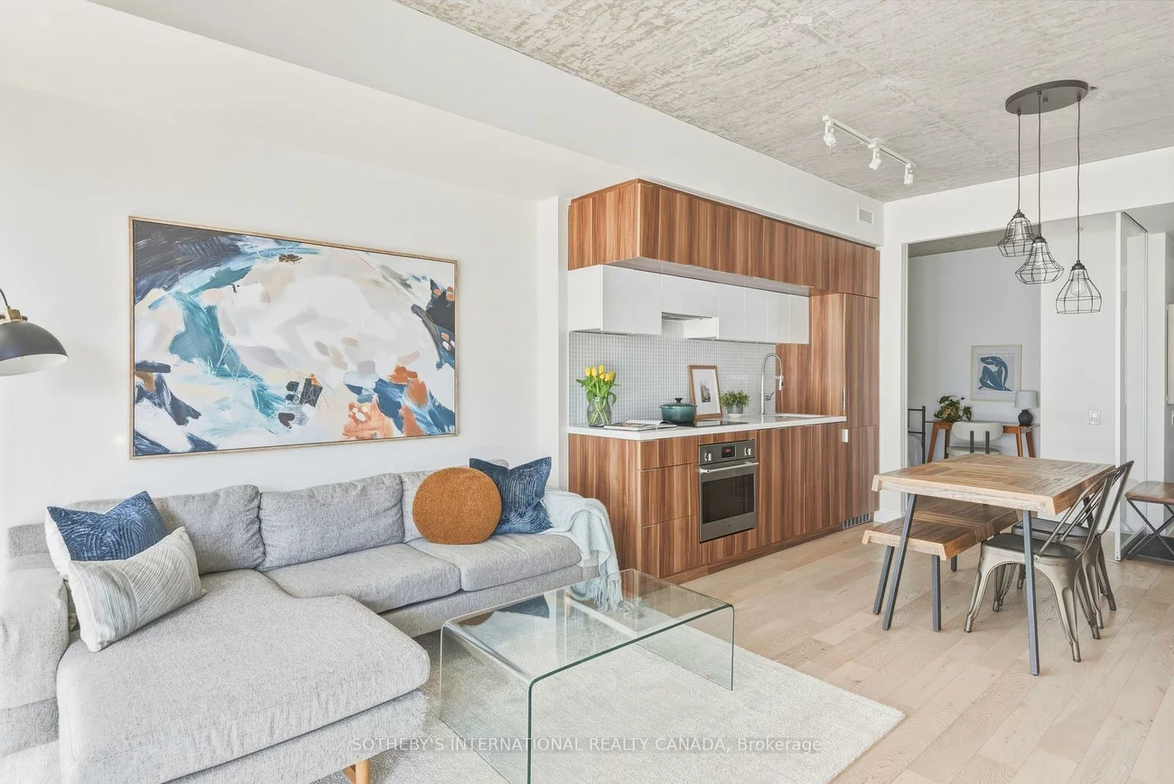 185, Roehampton, Mount Pleasant West, Toronto