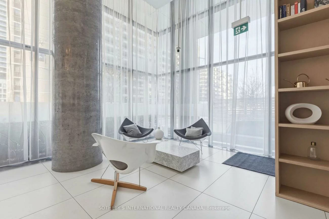 185, Roehampton, Mount Pleasant West, Toronto