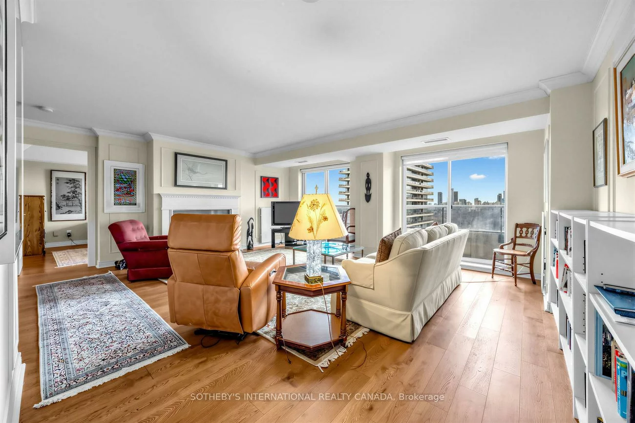 3, Gloucester, Church-Yonge Corridor, Toronto