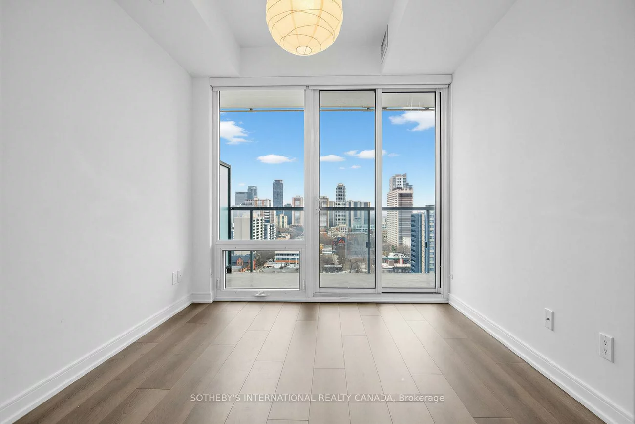 3, Gloucester, Church-Yonge Corridor, Toronto