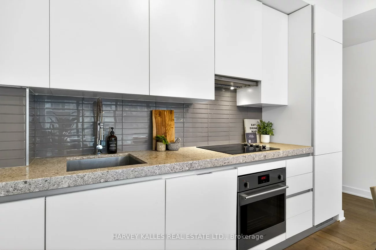 38, Stewart, Waterfront Communities C1, Toronto