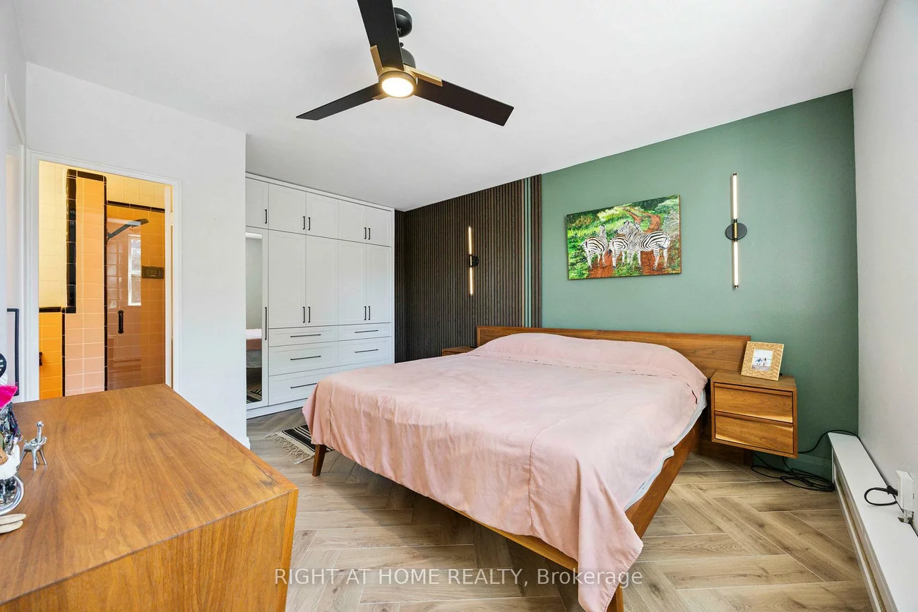 57, Neptune, Englemount-Lawrence, Toronto