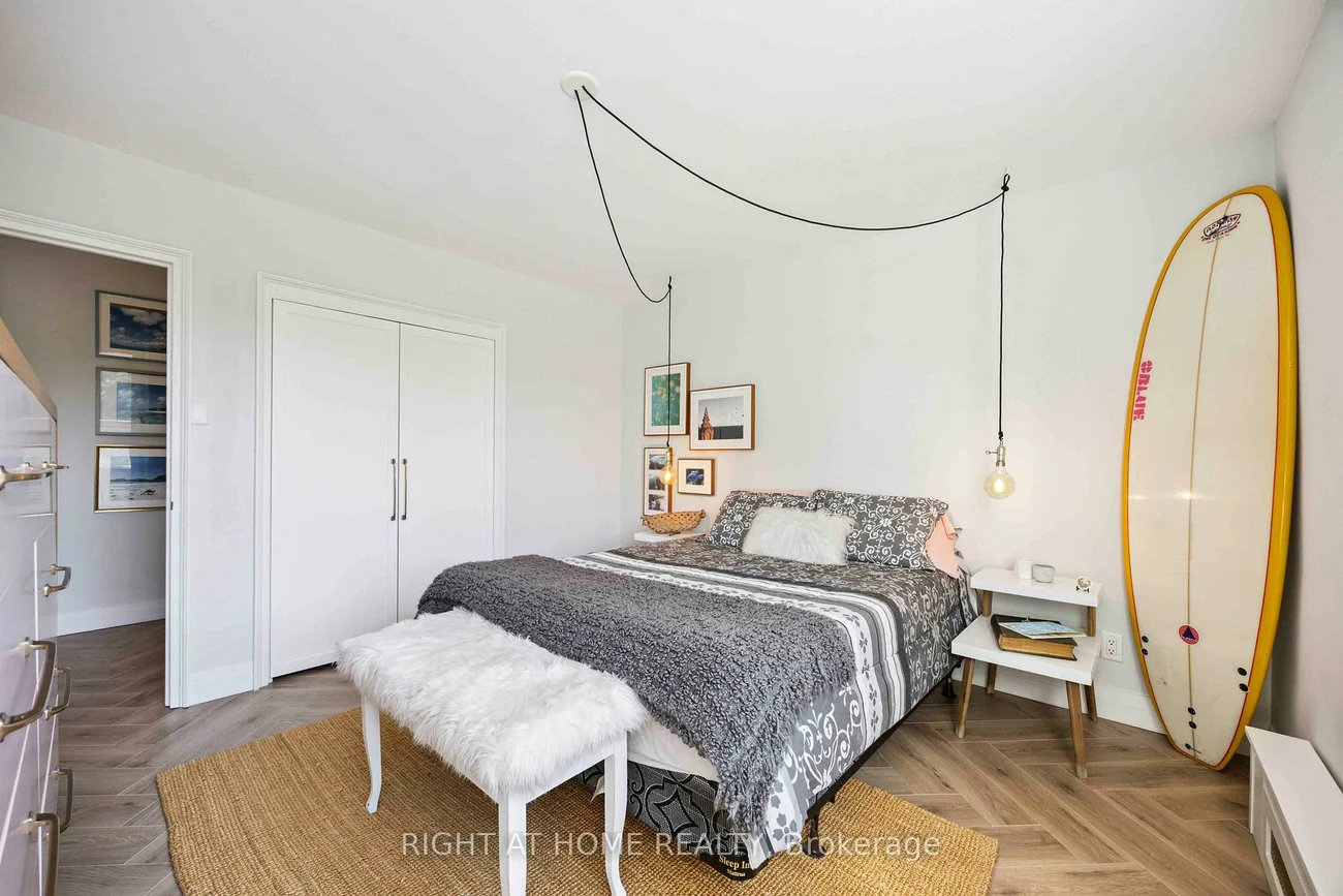 57, Neptune, Englemount-Lawrence, Toronto