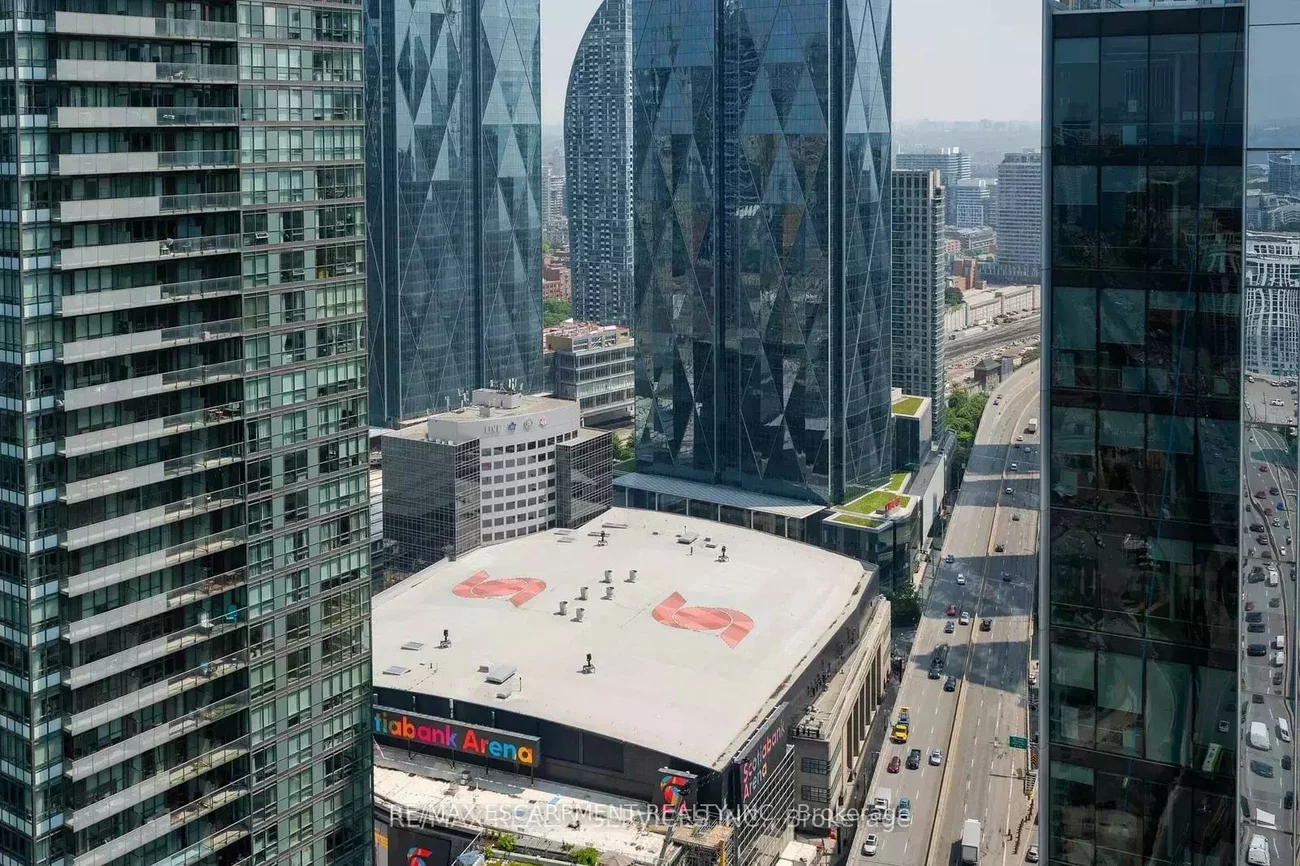 10, York, Waterfront Communities C1, Toronto