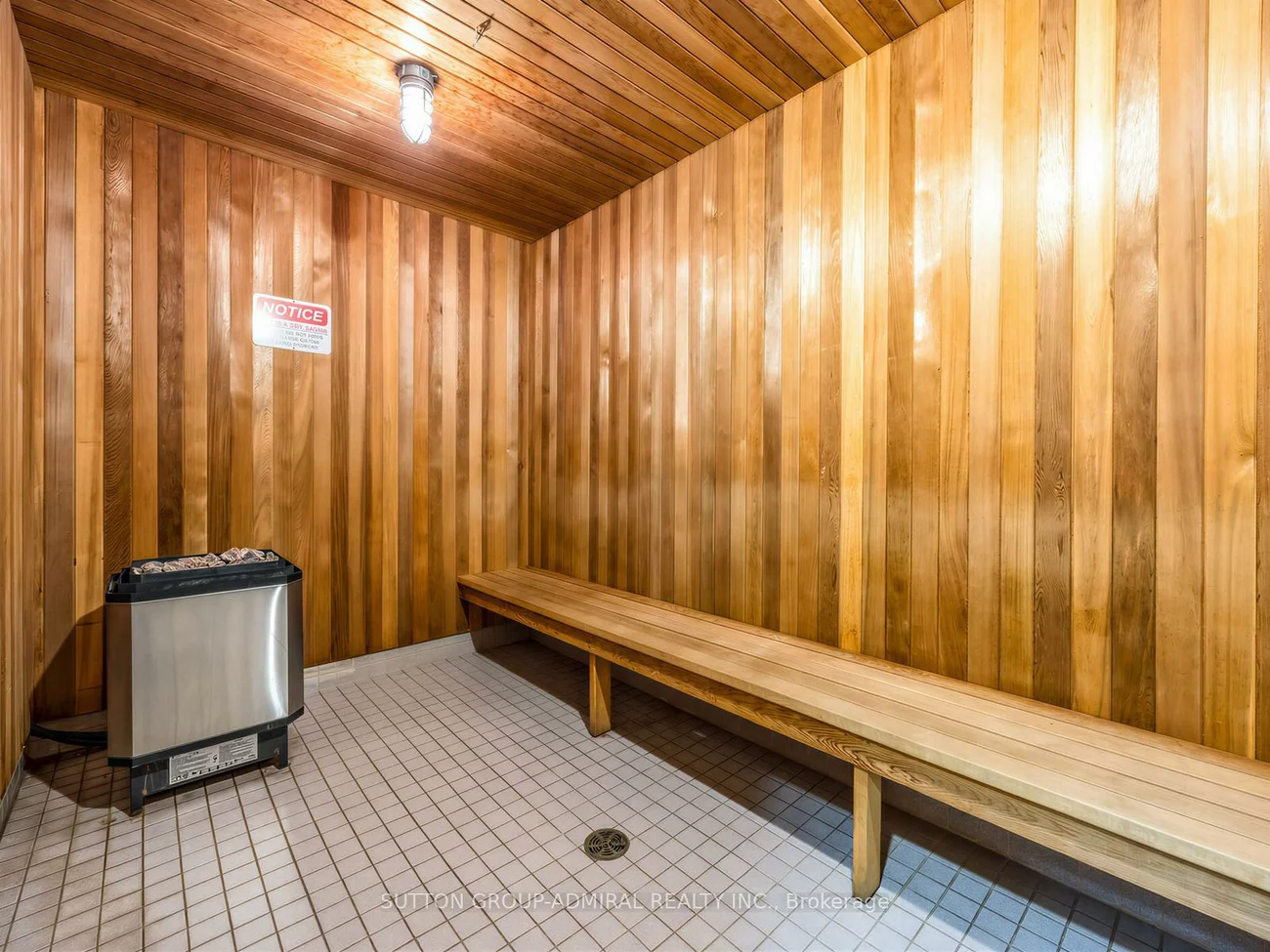 935, Sheppard, Clanton Park, Toronto