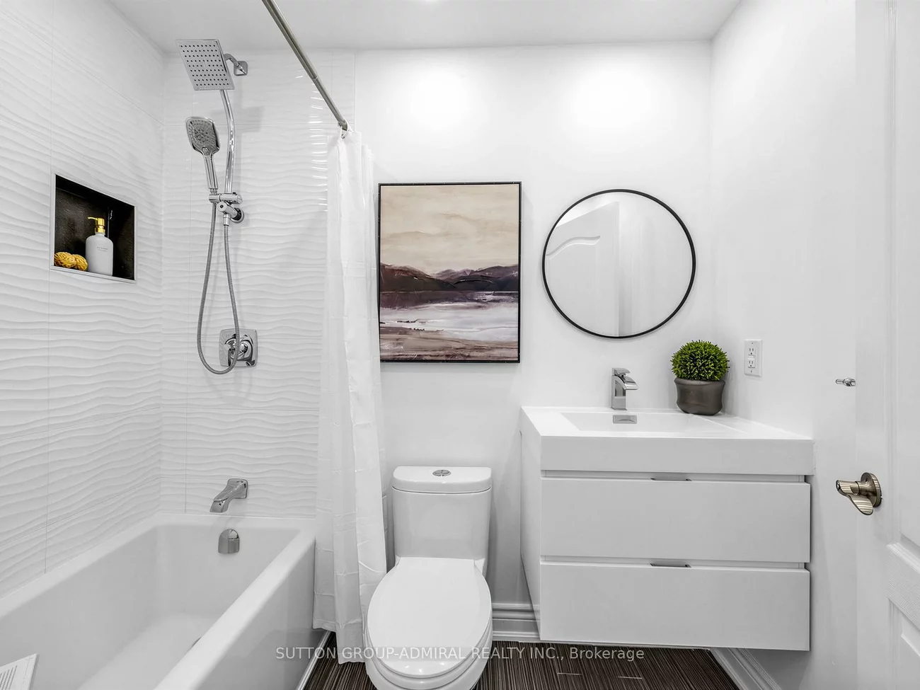 935, Sheppard, Clanton Park, Toronto