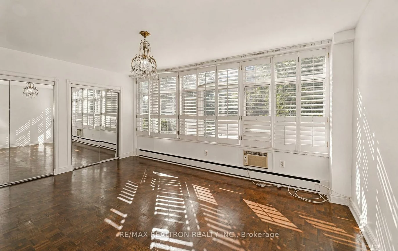 581, Avenue, Yonge-St. Clair, Toronto