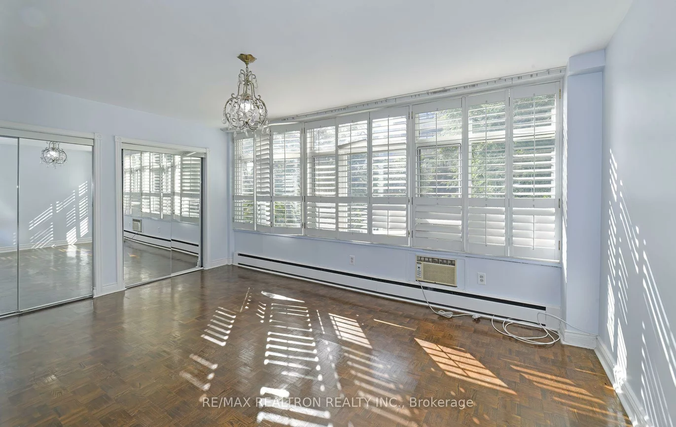 581, Avenue, Yonge-St. Clair, Toronto