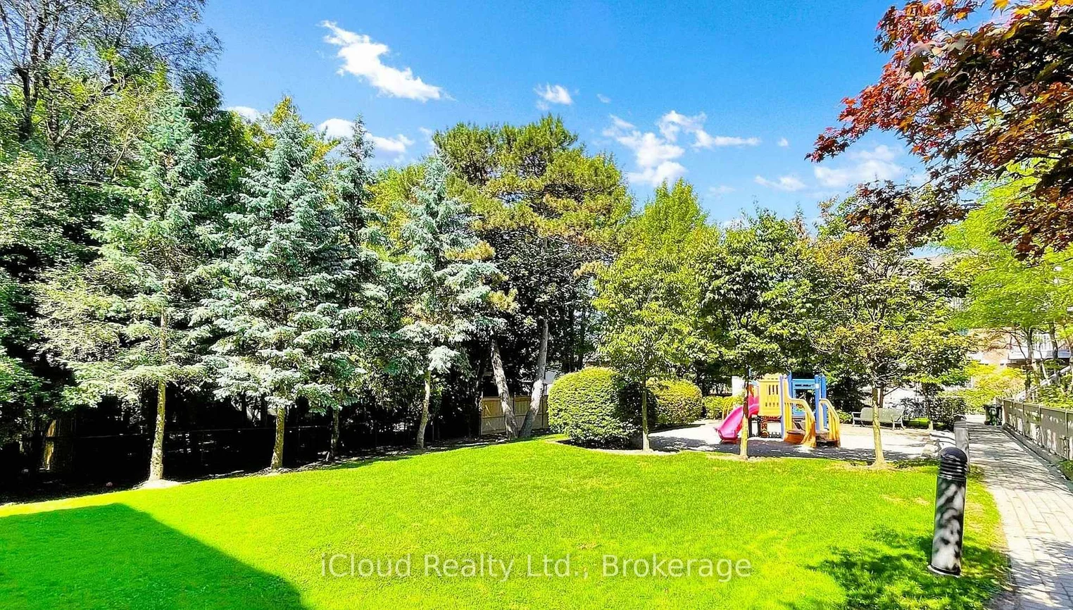 285, Antibes, Westminster-Branson, Toronto
