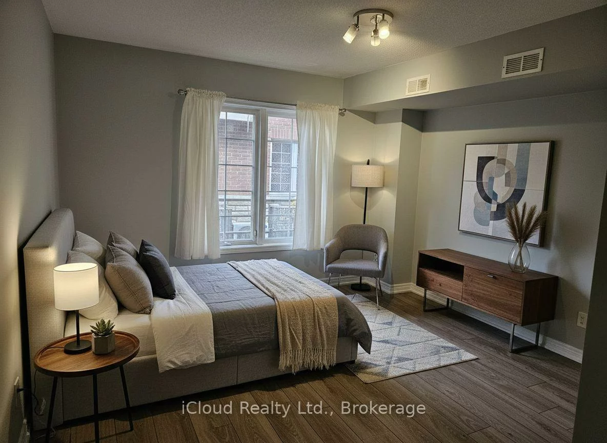 285, Antibes, Westminster-Branson, Toronto