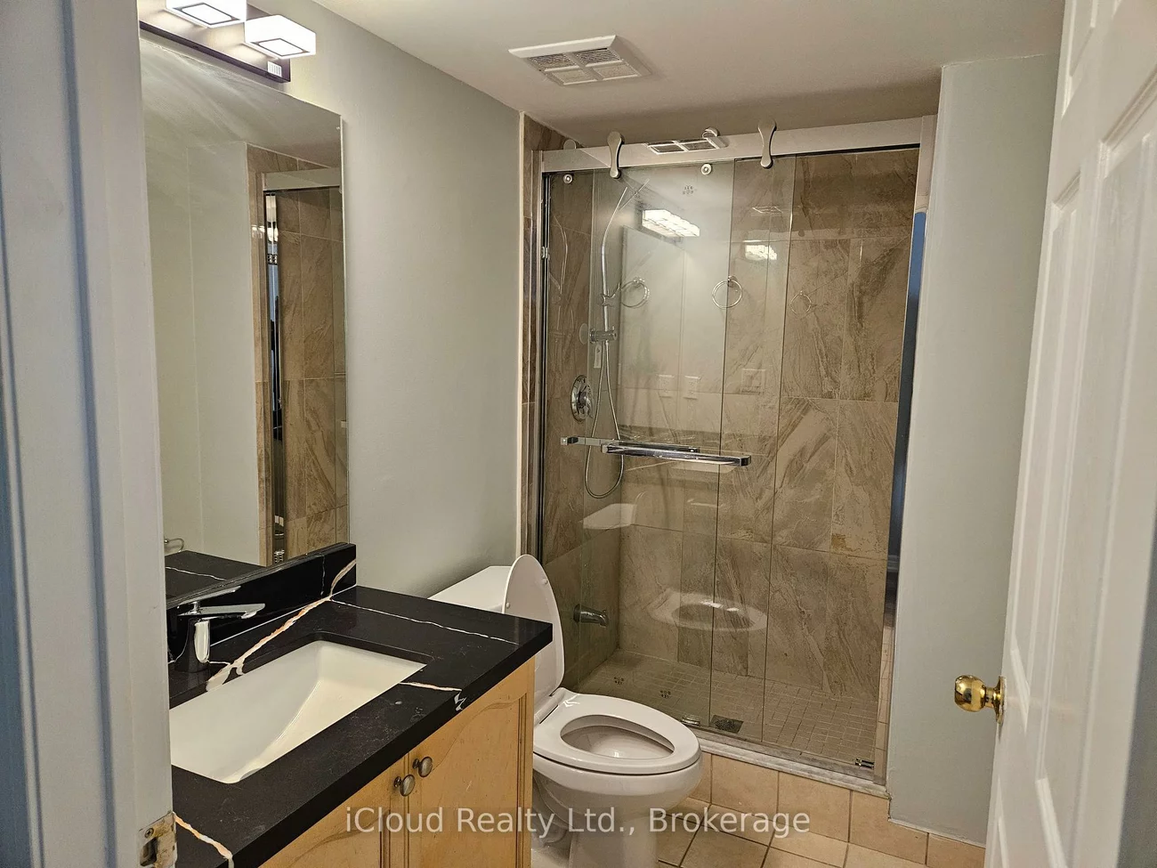 285, Antibes, Westminster-Branson, Toronto