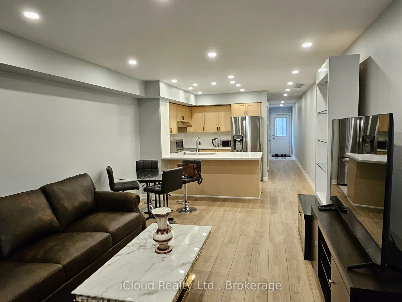 285, Antibes, Westminster-Branson, Toronto