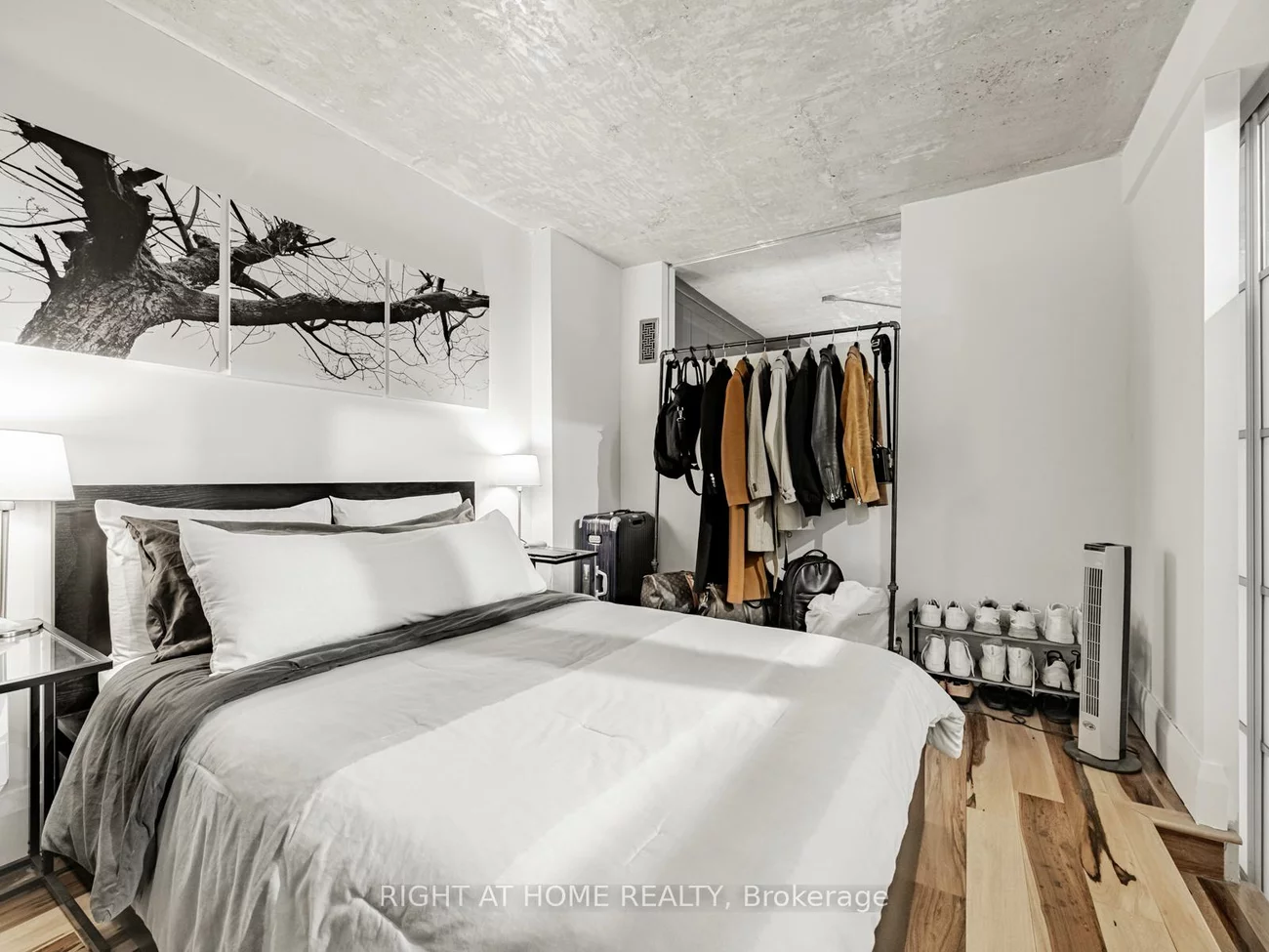 50, Camden, Waterfront Communities C1, Toronto