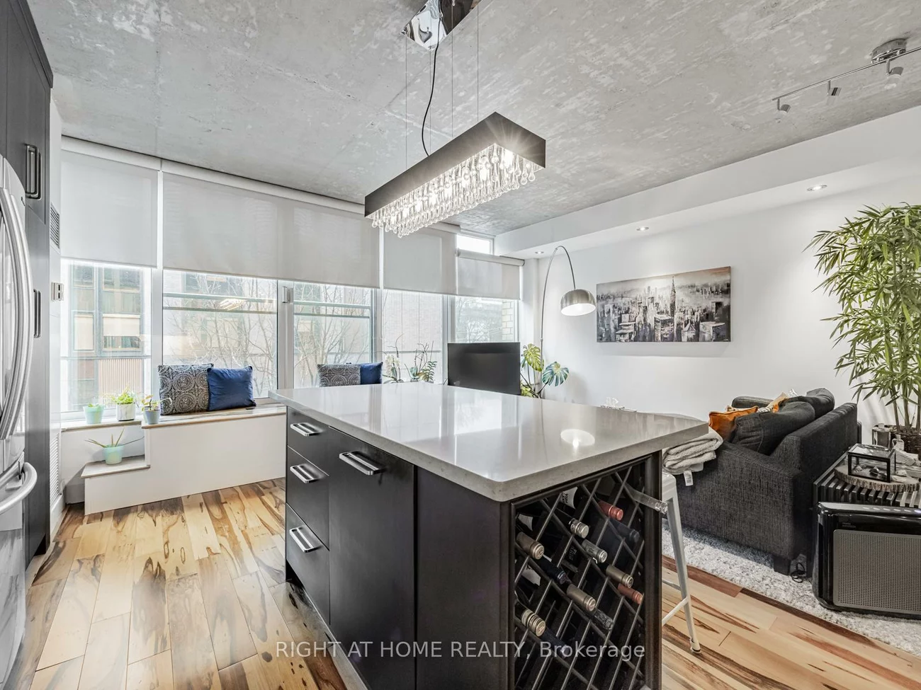 50, Camden, Waterfront Communities C1, Toronto