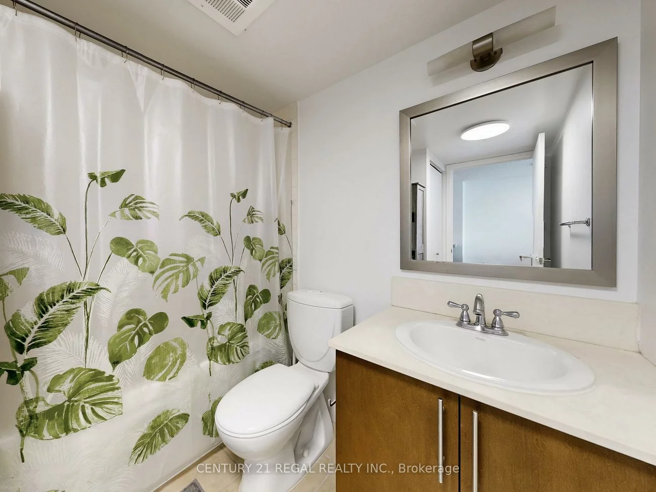 2191, Yonge, Mount Pleasant West, Toronto