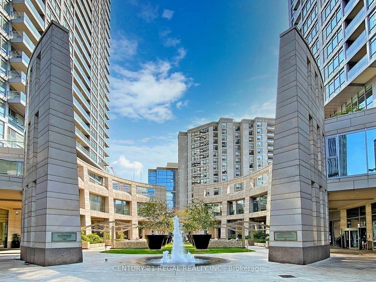 2191, Yonge, Mount Pleasant West, Toronto