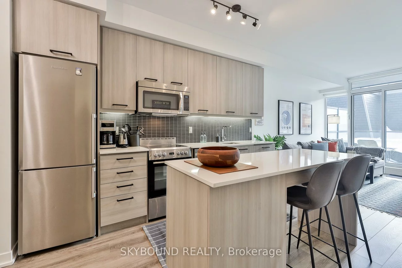 105, George, Moss Park, Toronto