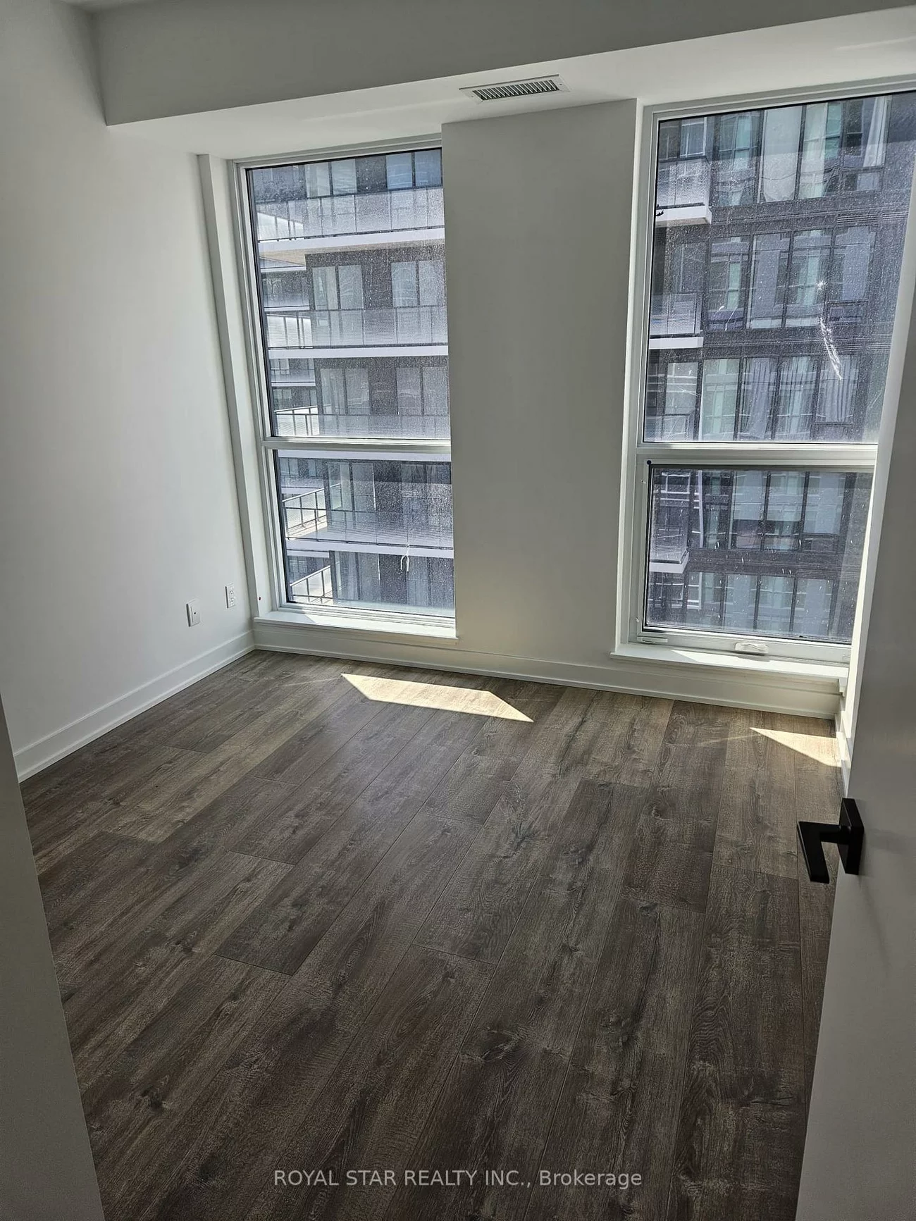 327, King, Waterfront Communities C1, Toronto