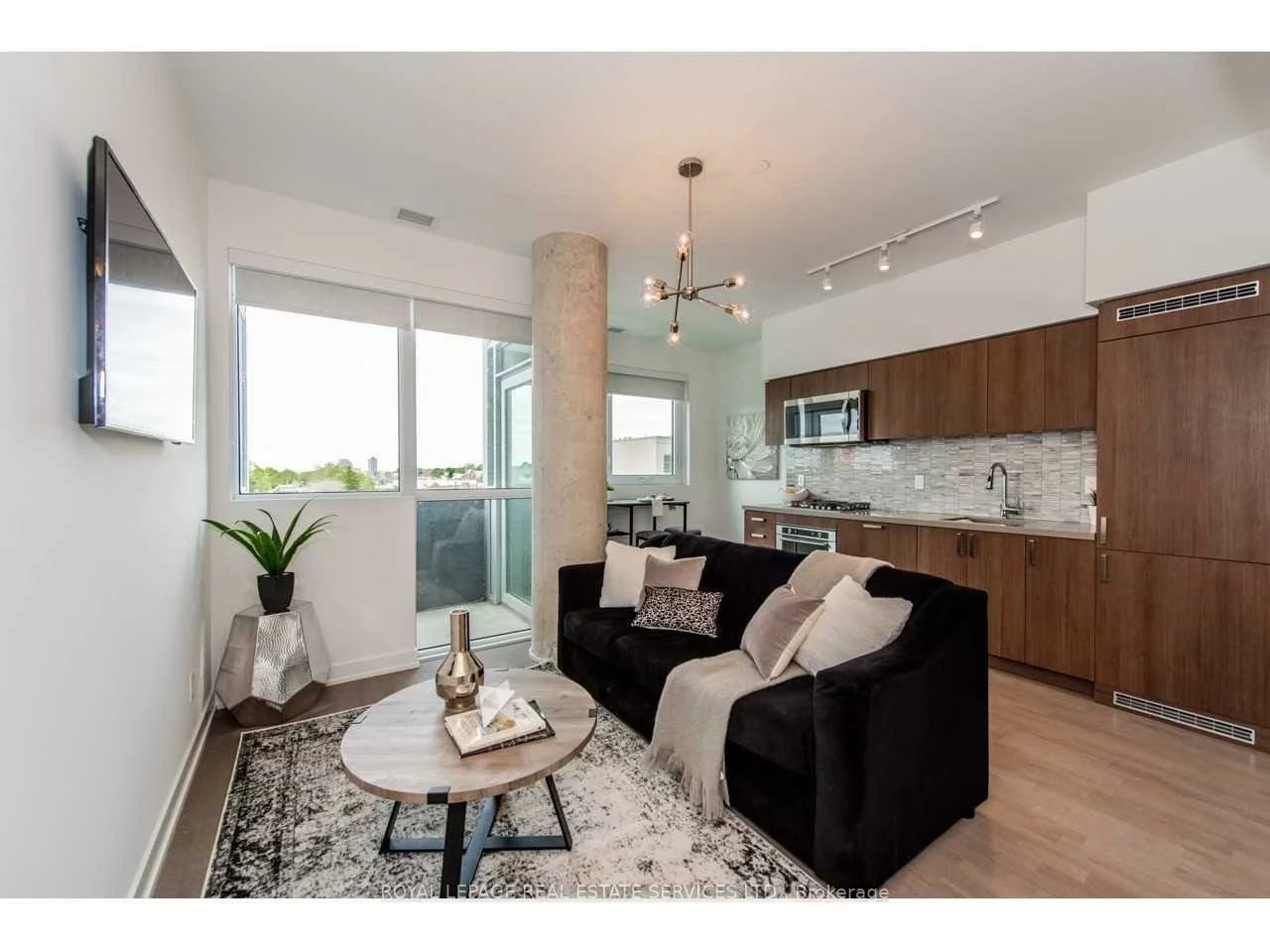 501, St Clair, Casa Loma, Toronto