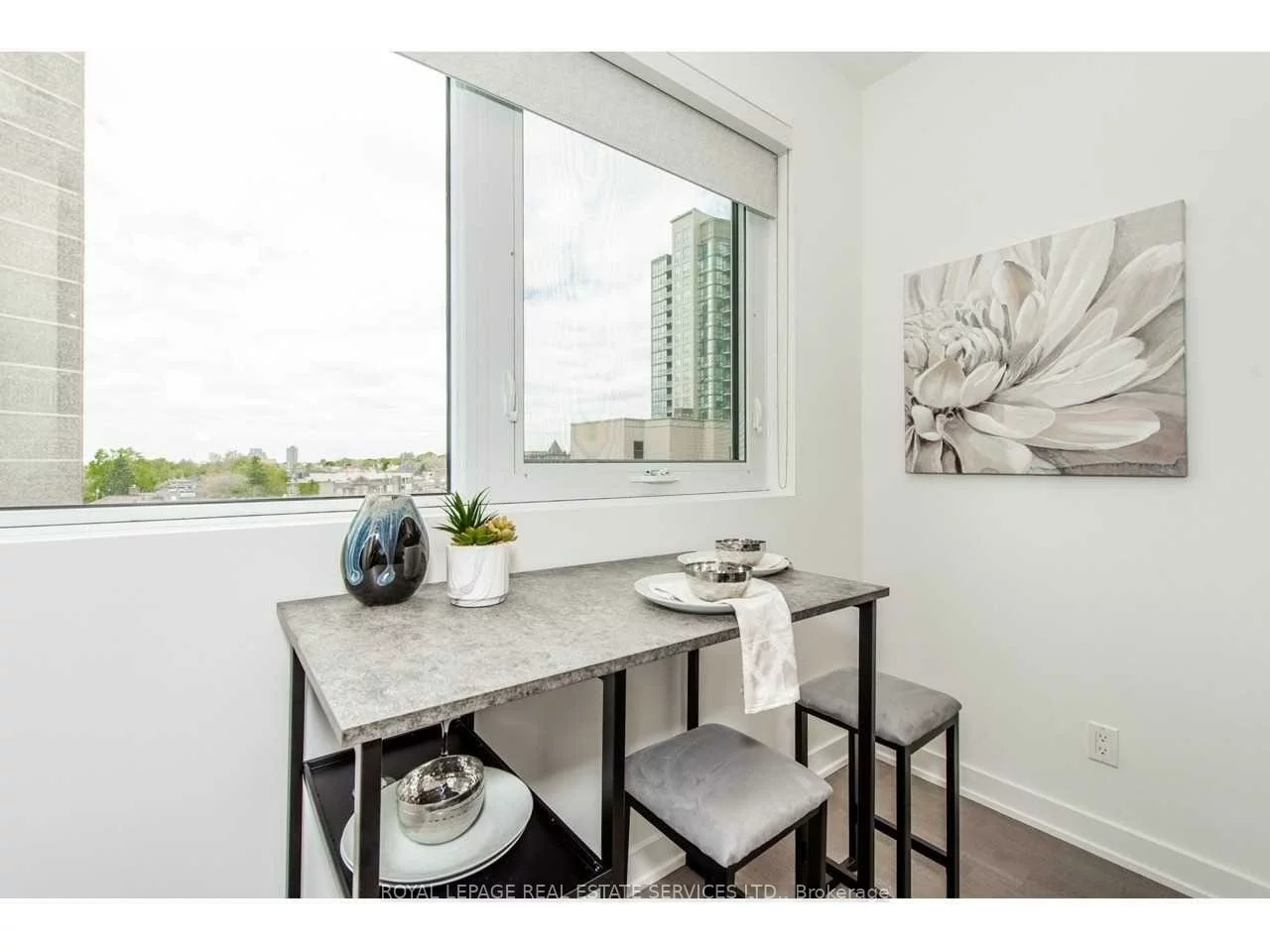 501, St Clair, Casa Loma, Toronto