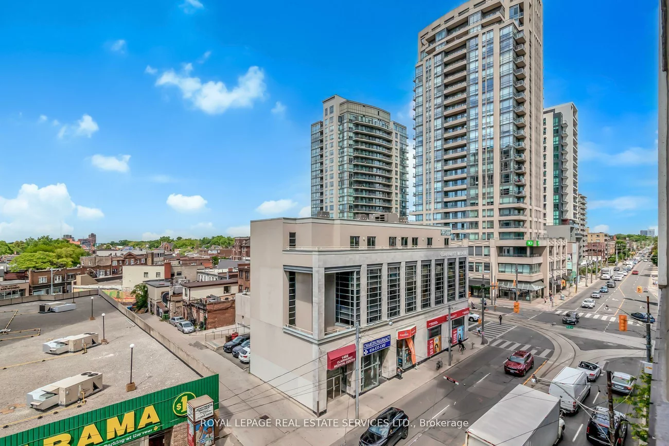 501, St Clair, Casa Loma, Toronto
