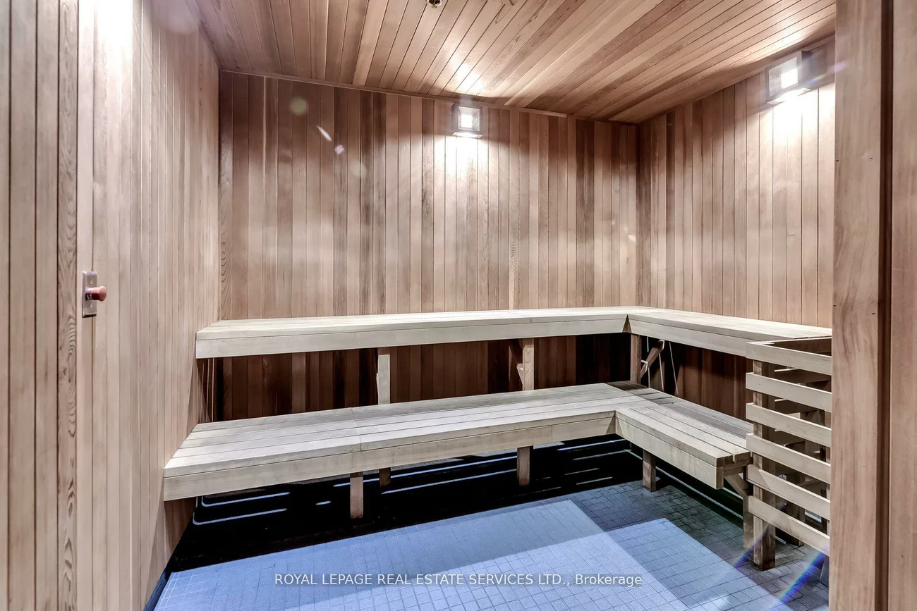 501, St Clair, Casa Loma, Toronto