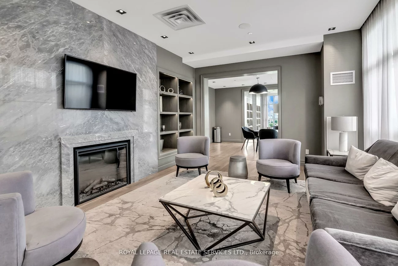 501, St Clair, Casa Loma, Toronto