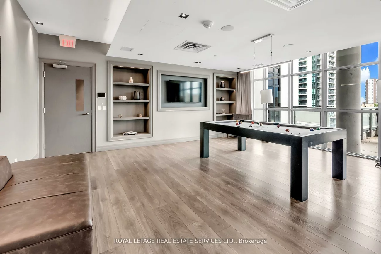 501, St Clair, Casa Loma, Toronto