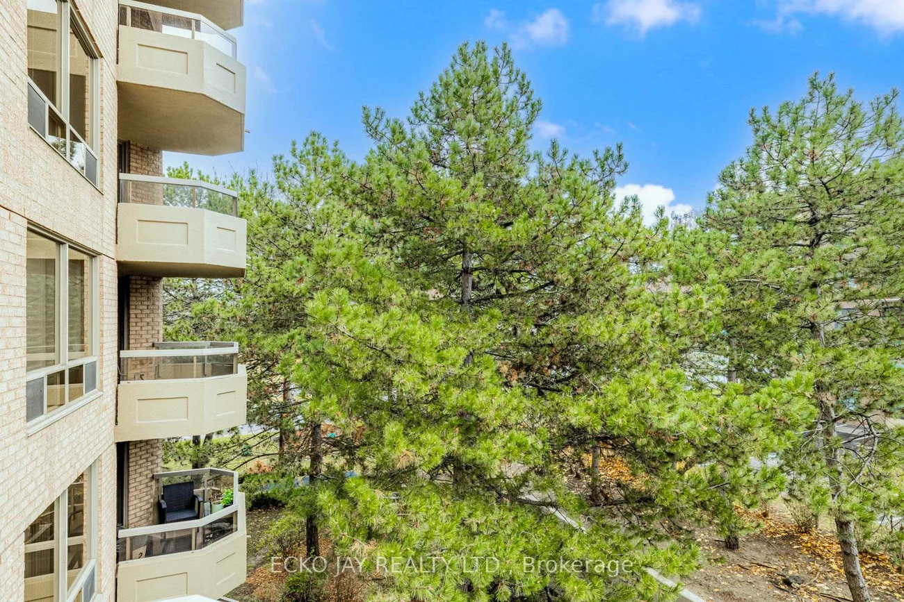 1200, Don Mills, Banbury-Don Mills, Toronto