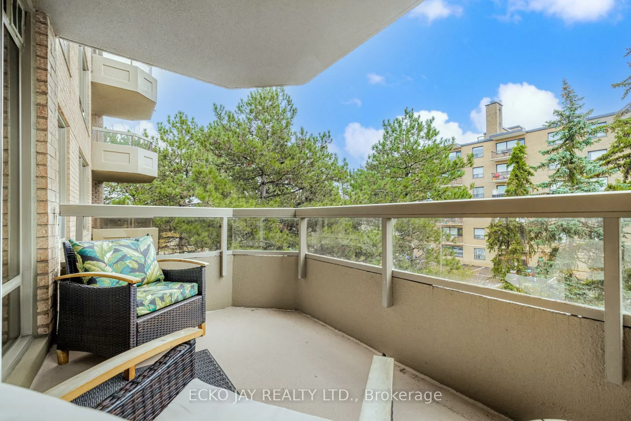 1200, Don Mills, Banbury-Don Mills, Toronto