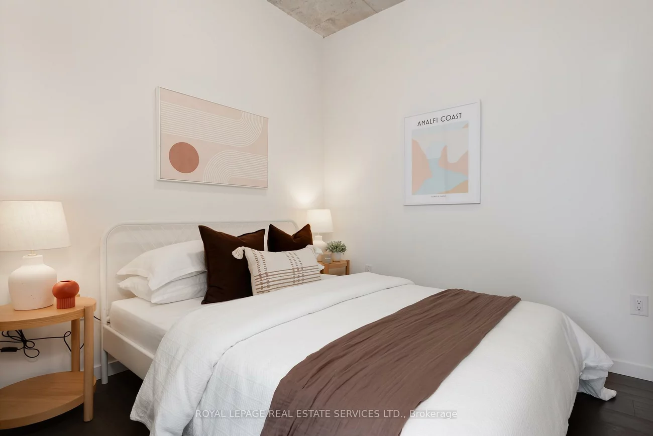 170, Bayview, Waterfront Communities C8, Toronto