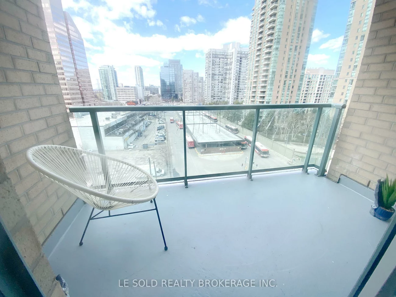 22, Olive, Willowdale East, Toronto