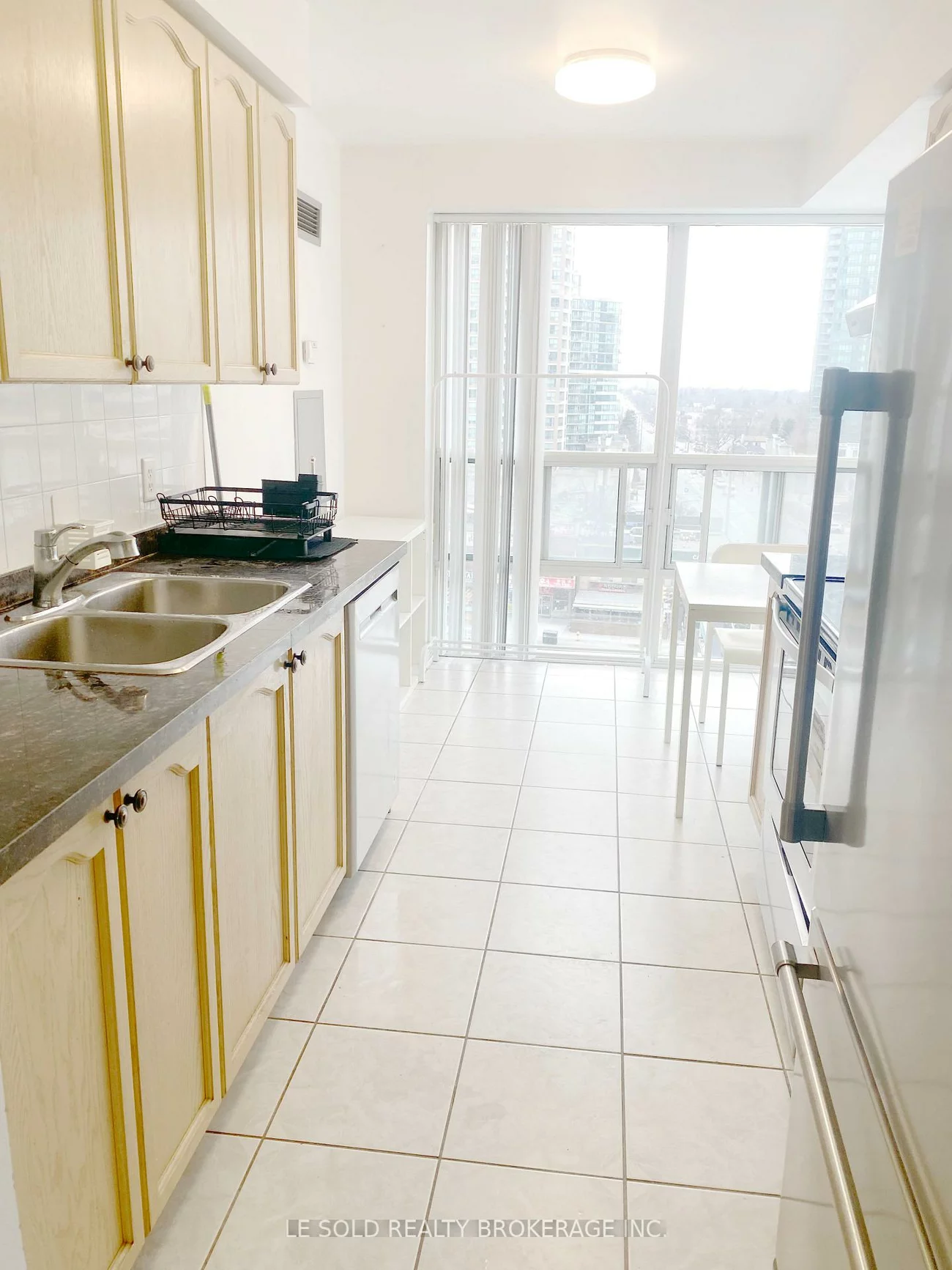 22, Olive, Willowdale East, Toronto