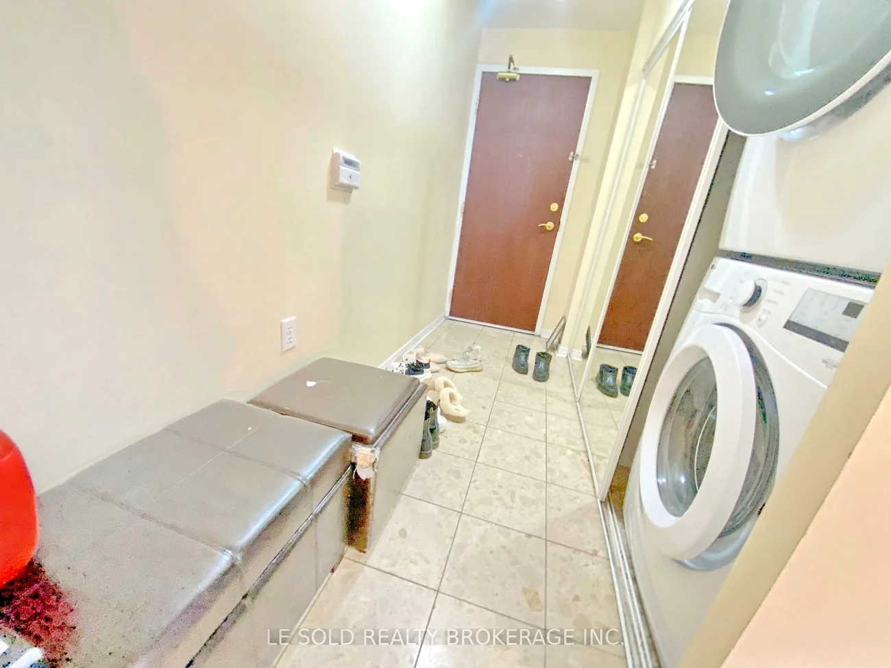 22, Olive, Willowdale East, Toronto