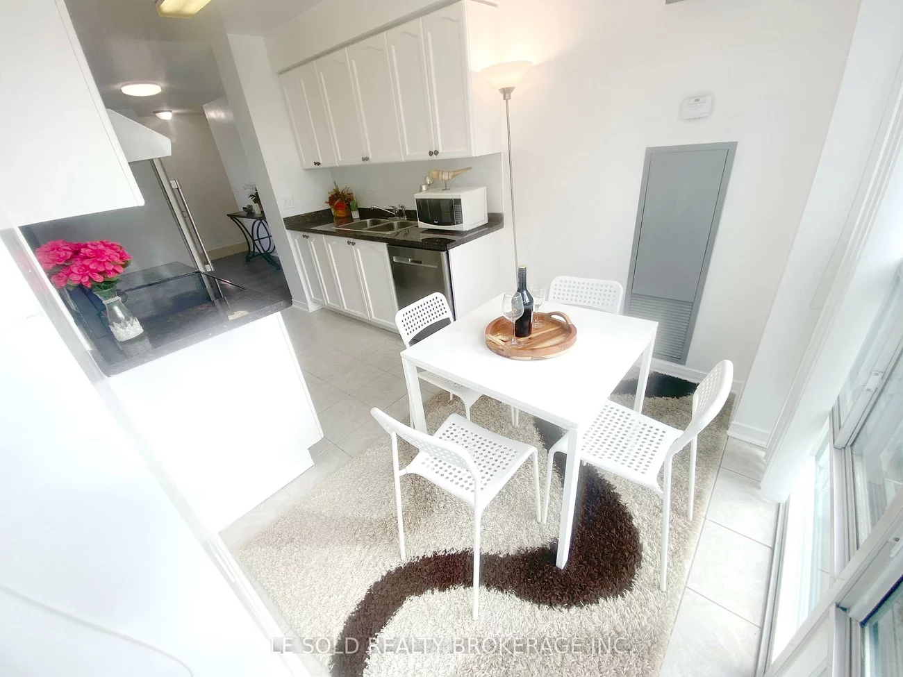 22, Olive, Willowdale East, Toronto