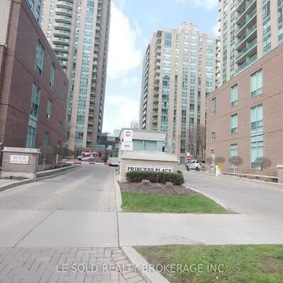 22, Olive, Willowdale East, Toronto