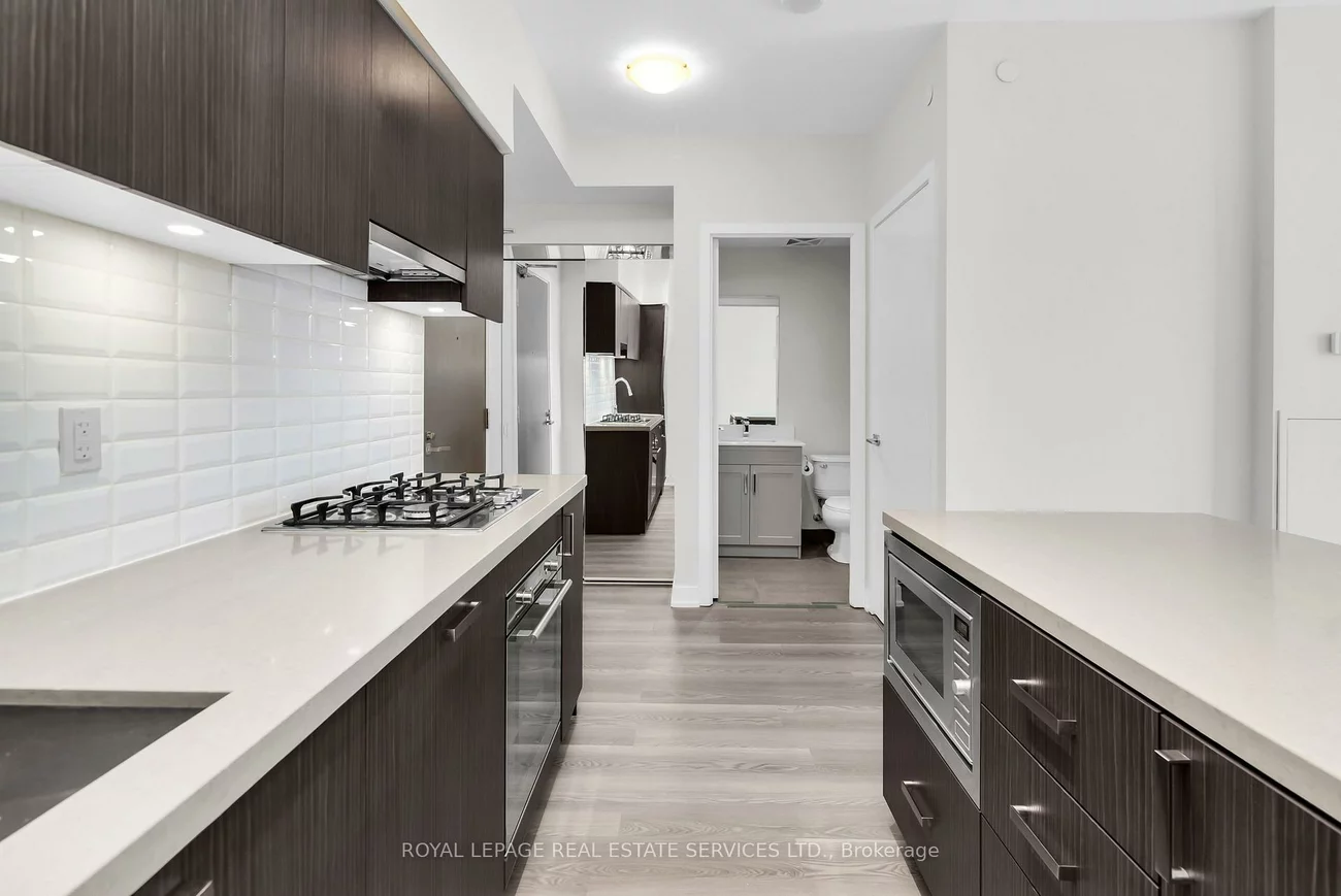 501, St Clair, Casa Loma, Toronto