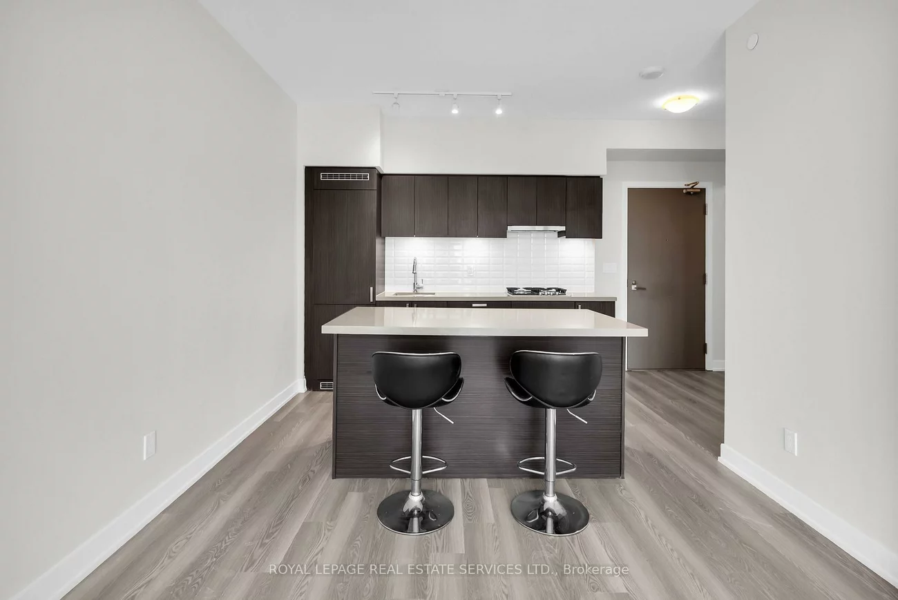 501, St Clair, Casa Loma, Toronto