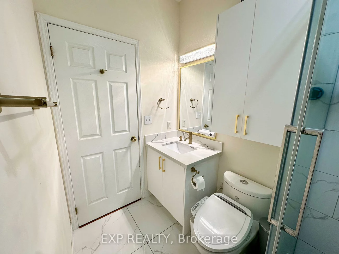 23, Lorraine, Willowdale West, Toronto