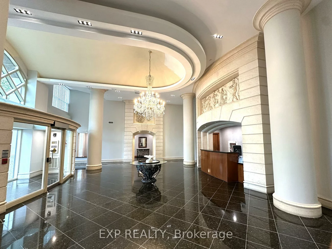 23, Lorraine, Willowdale West, Toronto